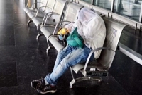 ফাঁকা বিমানবন্দরে তিন দিন একা তরুণী