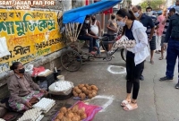 বাজার করতে গিয়ে প্রচারও করে এলেন নুসরাত জাহান