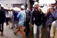 করোনার ভ'য়ে হিন্দু বৃদ্ধের সৎকারে নেই কেউ, ম'রদেহ কাঁধে নিলেন মুসলিমরা