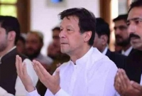 কোন ভাবেই মসজিদে নামাজ বন্ধ করা হবে না : ইমরান খান