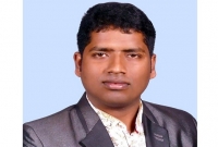 অ'ভিযান ইউপি সদস্যর বাড়ি থেকে আড়াই টন ত্রাণের চাল জ'ব্দ অ'ভিযান ইউপি সদস্যর বাড়ি থেকে আড়াই টন ত্রাণের চাল জ'ব্দ