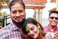 চিত্রনায়িকা নুসরাতের বাবা করোনায় আক্রা'ন্ত, কোয়ারেন্টিনে মা ও বোন