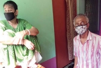 ১ লাখ ১২ হাজার টাকায় অ্যাম্বুলেন্স ভাড়া করে বাড়ি ফিরলেন দম্পতি!