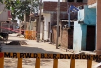 মহারাষ্ট্রে বাড়িওয়ালাদের তিন মাসের ভাড়া না নেয়ার নির্দেশ