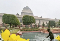 এবার করোনা ভাইরাসের হা'না ভারতের রাষ্ট্রপতি ভবনও