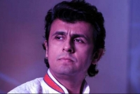 আজানের বিরো'ধিতায় টুইট, দুবাইয়ে আ'টকা পড়া সনু নিগমকে গ্রেফতারের দাবি