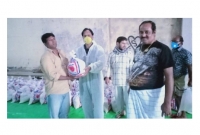 এবার দুস্থদের মাঝে ত্রাণসামগ্রী দিলেন অভিনেতা ডিপজল