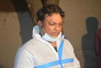 ‘যারা ৫/১০ কেজি চালের লোভ সামলাতে পারে না, তাদের নেতাগিরি না করে ভিক্ষা করা উচিত’