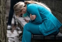 মাত্র ২ সপ্তাহেই ১ লাখ মৃত্যু, করোনায় ২ লাখ ছাড়াল মোট মৃত্যু