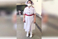 করোনা মোকা'বিলায় নার্সের পোশাকে মেয়র