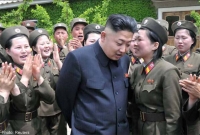 করোনায় আক্রা'ন্ত একাধিক দেহর'ক্ষী! নিজেকে বাঁচাতে গা ঢাকা দিয়েছেন কিম জং উন