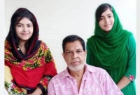 করোনা জয়ের গল্প শোনালেন বাবা ও তার দুই মেয়ে