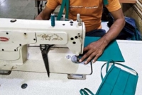 জেলে বসে মাস্ক বানাচ্ছে ছেলে, হাসপাতালে করোনার সঙ্গে ল'ড়ছে মা!