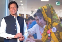 লকডাউনে চাকরি হারানো বেকারদের ভাতা দিচ্ছেন ইমরান খান