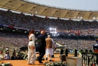 গুজরাতে ডোনাল্ড ট্রাম্পের লাখ মানুষের সমাবেশ থেকেই ভারতে করোনা সং'ক্র'মণ!