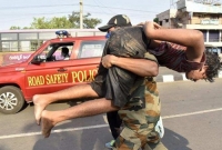  হাজার হাজার মানুষকে দ্রু'ত স'রিয়ে নেওয়া হচ্ছে