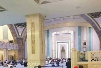 নামাজ পড়ার সময় যদি পেছনের সারি থেকে বাচ্চাদের হাসির আওয়াজ না আসে তাহলে পরবর্তী প্রজন্মের ব্যাপারে ভ'য় করুন