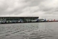 বিমানবন্দরকে 'সমুদ্রবন্দর' বানিয়ে দিলো সুপার সাইক্লোন আম্ফান!