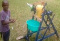 কাঠ দিয়ে হাত ধোয়ার মেশিন বানিয়ে রাষ্ট্রপতি পদকে ভূষিত ৯ বছরের শিশু