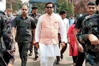  গাড়ি আ'টকালে, এসপিকে চ'ড় মা'রতে পিছপা হব না: সৌমিত্র খাঁ