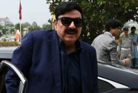 ভারতকে চ'মকে দেওয়া পাকিস্তানের সেই মন্ত্রী করোনায় আক্রা'ন্ত!