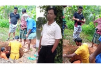 গাজীপুরে হিন্দু শিক্ষকের সৎকারে কেউ আসেনি, এগিয়ে এল মুসলিম যুবকরা!