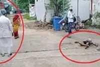 হাসপাতালের সামনেই করোনায় বৃদ্ধের মৃ'ত্যু, ভ'য়ে এগিয়ে এলোনা কেউ