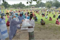 তিন মাস যাবৎ অসহায় ও দুস্থদের বাড়ী বাড়ী গিয়ে খাদ্য অসহায় দিচ্ছেন এমপি গোপাল তিন মাস যাবৎ অসহায় ও দুস্থদের বাড়ী বাড়ী গিয়ে খাদ্য অসহায় দিচ্ছেন এমপি গোপাল