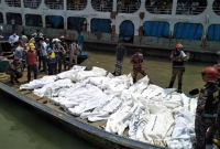 বুড়িগঙ্গায় লঞ্চডুবি : একে একে উ'দ্ধার হলো ৩৬ জনের লা'শ বুড়িগঙ্গায় লঞ্চডুবি : একে একে উ'দ্ধার হলো ৩৬ জনের লা'শ