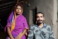 সেলাই মেশিন চালিয়ে ছেলেকে বিসিএস ক্যাডারে সারা দেশের মধ্যে তৃতীয় বানালেন মা