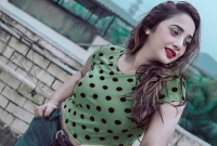 'বয়ষ্ক মোটা বুড়ি মহিলা' বলে অপমান, পুলিশের সাহায্য চাইলেন অভিনেত্রী