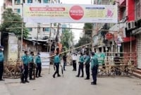 ভ্রাম্যমাণ আদালতের অভি'যান, মাস্ক ছাড়া ঘোরাফেরা করায় ঢাকায় ৩০টি মা'মলা ও জ'রিমানা 