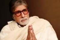 অমিতাভ বচ্চনের শারীরিক অবস্থার উন্নতি, স্বাস্থ্যকর্মীদের দিলেন চমকে দেওয়া উপহার