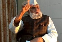  মসজিদে নামাজ পড়তে দিলে করোনা দূর হবে- ভারতীয় সাংসদের দাবি 