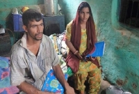 অনলাইন ক্লাস, সন্তানদের স্মার্টফোন কিনতে ভারতে গরু বিক্রি করলেন বাবা