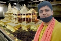 অযোধ্যায় মন্দিরের ভূমিপুজোয় যোগ দিতে ৮০০ কিলোমিটার হাঁটলেন রামভক্ত মুসলিম যুবক