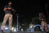 ট্রাফিক সার্জেন্টের বাইক ঘিরে রেখেছে পুলিশ, ঘটনাস্থলে যাচ্ছে র‌্যাব