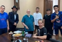 প্রাপ্ত বয়স্ক ইহুদিদের 'খতনা' করানোই রাশিয়ান এই সার্জনের পেশা!