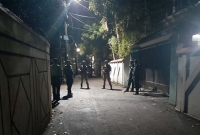 সিলেটে জ'ঙ্গিদের বাসা ঘিরে রেখেছে পুলিশ