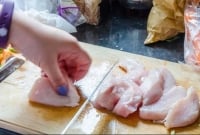 মাইনাস ২০ ডিগ্রিতে বেঁচে থাকে জীবাণু, হিমায়িত মাংস নিয়ে সত'র্ক করলো চীন