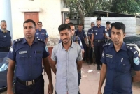 মসজিদে আযান দেওয়া অব'স্থায় বাবাকে জ'বা'ই করার চে'ষ্টা