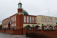 ইংল্যান্ডের অক্সফোর্ডশায়ারে অবস্থিত বানবুরি মাদানি মসজিদ