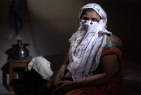 অপরি'চিত পুরুষের স'ঙ্গে কথা বলায় আদিবাসী বিধ'বা নারীকে রা'ত'ভর গ'ণধ'র্ষণ