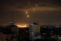 গাজায় তা'ণ্ডব চলছে, বেলুনের ভ'য়ে অ'স্থি'র ইসরাইল