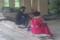 এই না হলে প্রেম! পরস্পরকে ছেড়ে থাকার আশ'ঙ্কায় যে কা'ণ্ড ঘ'টালেন করোনা আক্রা'ন্ত দম্পতি