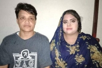 নাটোরে নারী থেকে পুরুষ হয়ে তরুণীকে বিয়ে করলেন সেই ‘সুলতানা’!