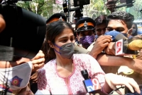 'কাউকে ভালবেসে যদি গ্রেফ'তার হতে হয়, রিয়া সে জন্য প্র'স্তুত'