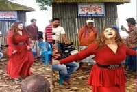 মসজিদের সামনে নায়িকার নাচ, তওবা করলেন আয়োজকরা