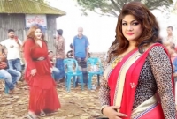 সেখানে যে মসজিদ রয়েছে জানতাম না, আমি আল্লাহ পাকের কাছে ক্ষমাপ্রার্থী : মুনমুন