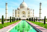 সপ্তাশ্চর্যের অন্যতম স্থাপনা- তাজমহল খুলে দেওয়ার ঘোষণা